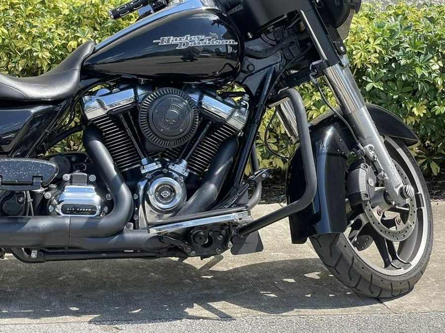 2019 Harley-Davidson® FLHX - Street Glide®