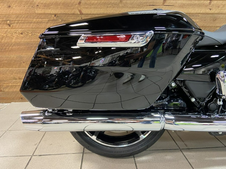 2025 Harley-Davidson Road Glide® Vivid Black FLTRX