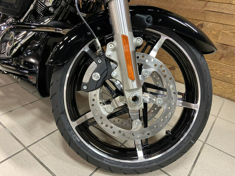 2025 Harley-Davidson Road Glide® Vivid Black FLTRX