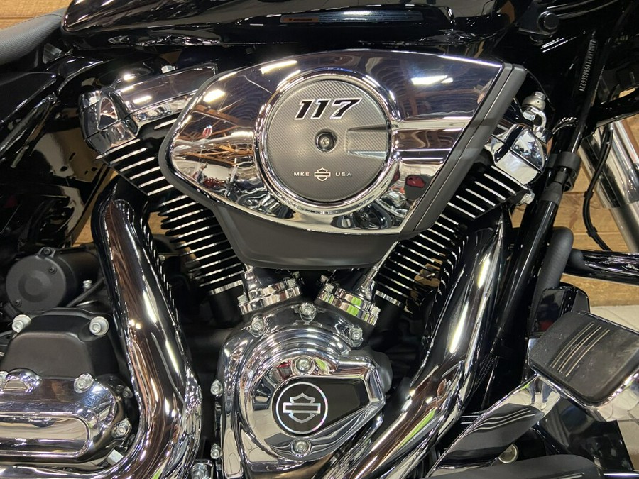 2025 Harley-Davidson Road Glide® Vivid Black FLTRX