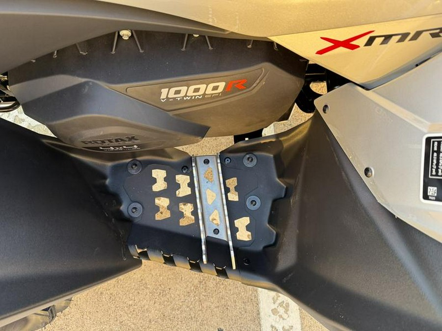 2026 Can-Am® Renegade X mr 1000 R Hyper Silver & Legion Red