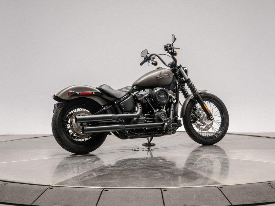 2019 HARLEY-DAVIDSON FXBB STREET BOB in Industrial Gray Denim