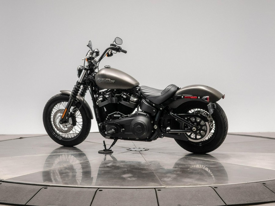 2019 HARLEY-DAVIDSON FXBB STREET BOB in Industrial Gray Denim