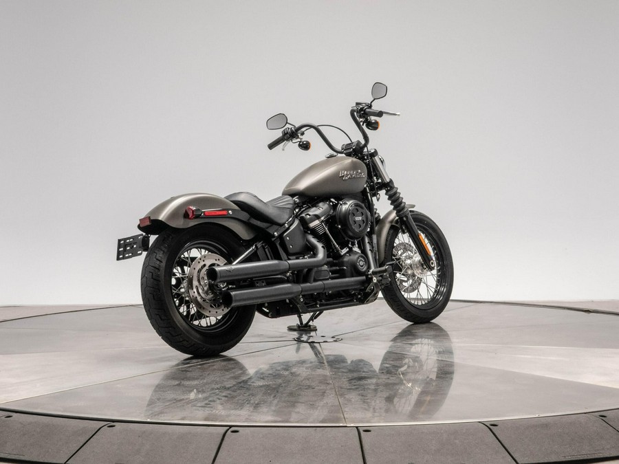 2019 HARLEY-DAVIDSON FXBB STREET BOB in Industrial Gray Denim