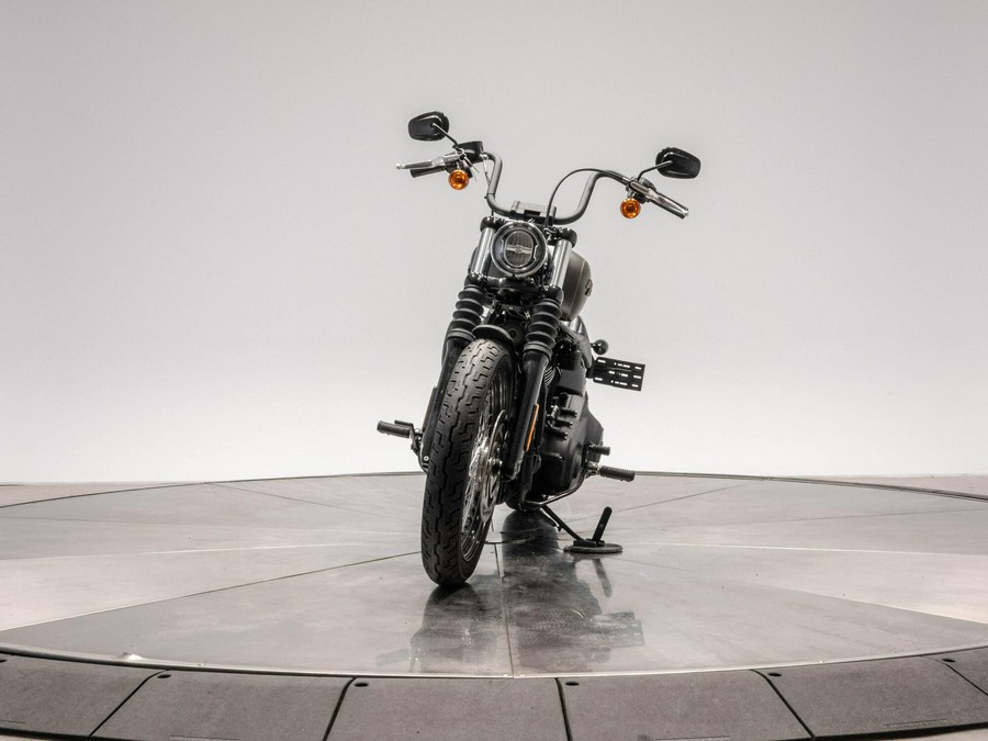 2019 HARLEY-DAVIDSON FXBB STREET BOB in Industrial Gray Denim