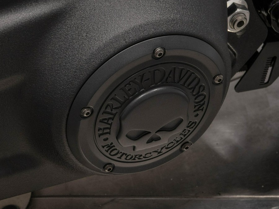 2019 HARLEY-DAVIDSON FXBB STREET BOB in Industrial Gray Denim