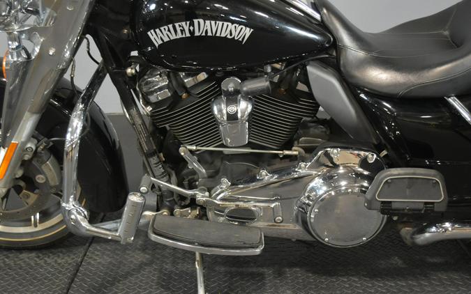 2017 Harley-Davidson Road King Vivid Black
