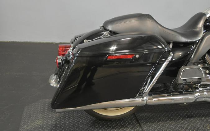 2017 Harley-Davidson Road King Vivid Black