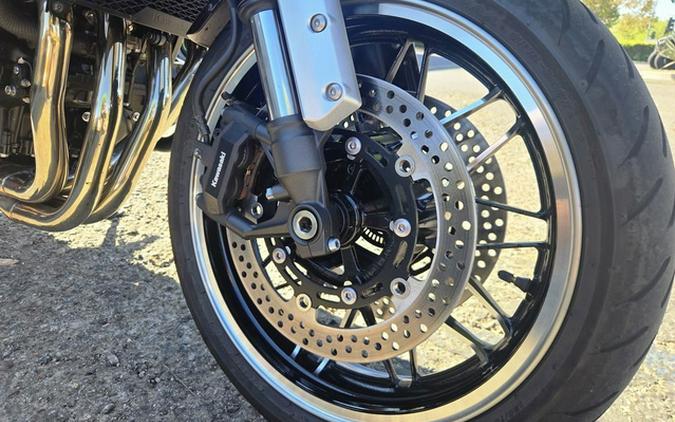 2025 Kawasaki Z900RS ABS