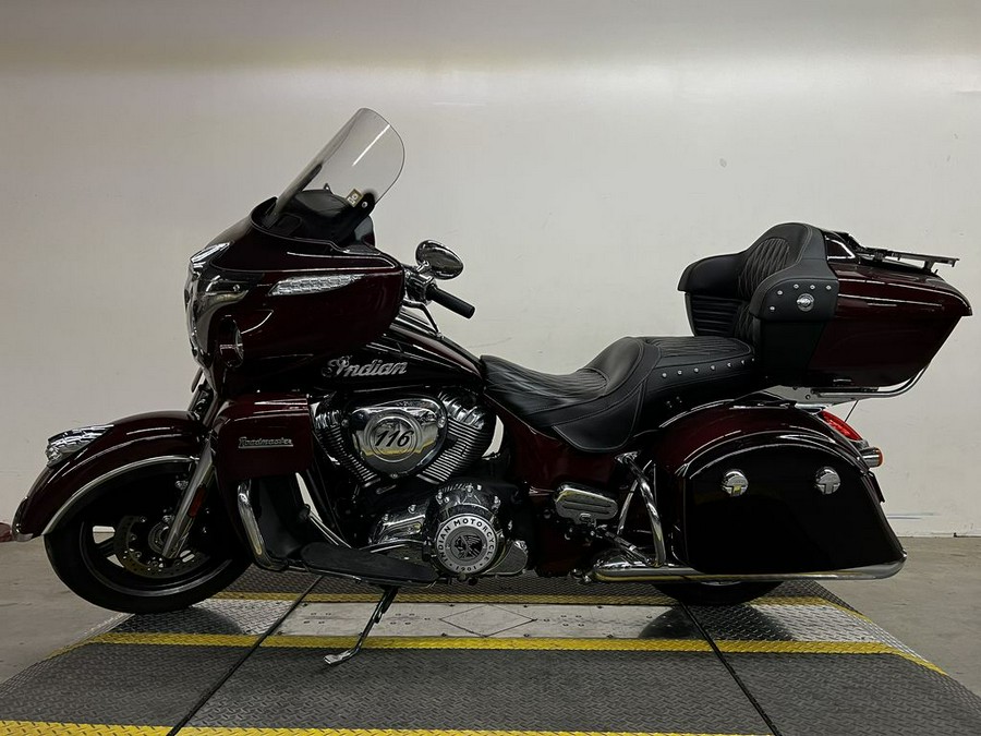 2021 Indian Motorcycle® Roadmaster® Thunder Black Pearl