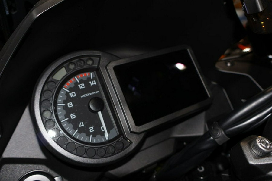 2025 Kawasaki Versys 1100 SE LT ABS