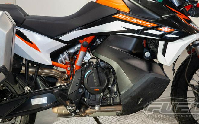 2021 KTM Adventure 890 R