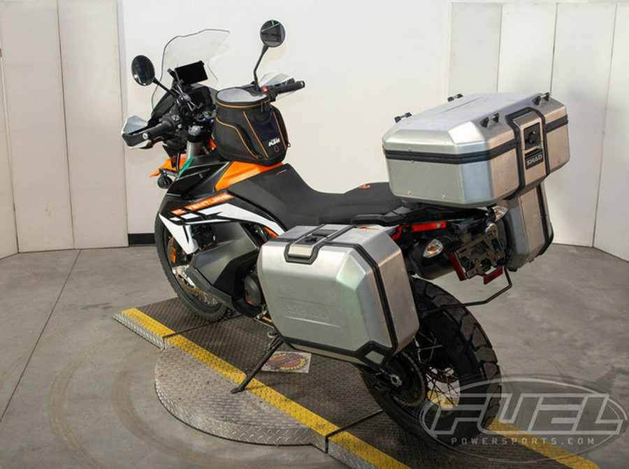 2021 KTM Adventure 890 R