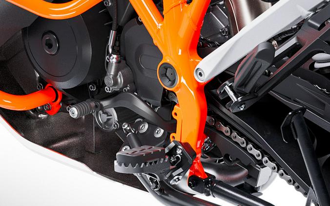 2026 KTM 1390 Super Adventure R