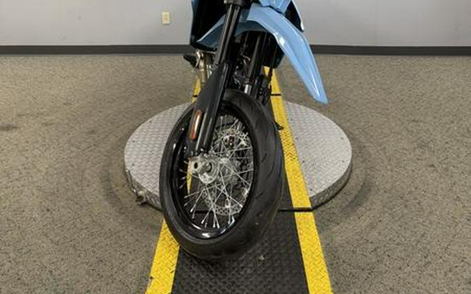 2025 Suzuki DR-Z4SM