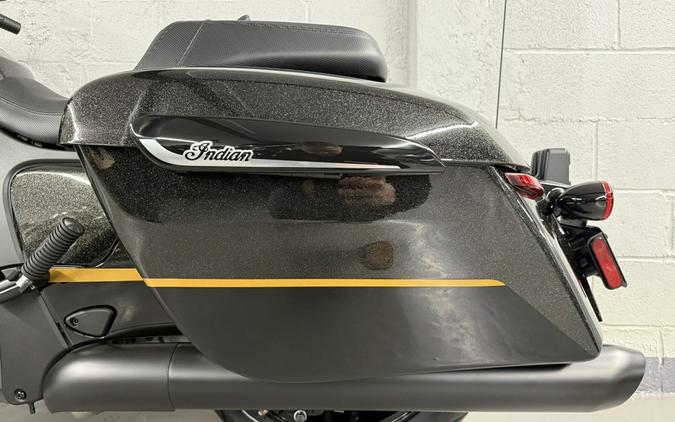 2026 Indian CHALLENGER DARK HORSE 112 W/ Powerband