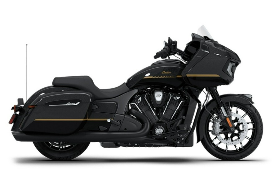 2026 Indian CHALLENGER DARK HORSE 112 W/ Powerband