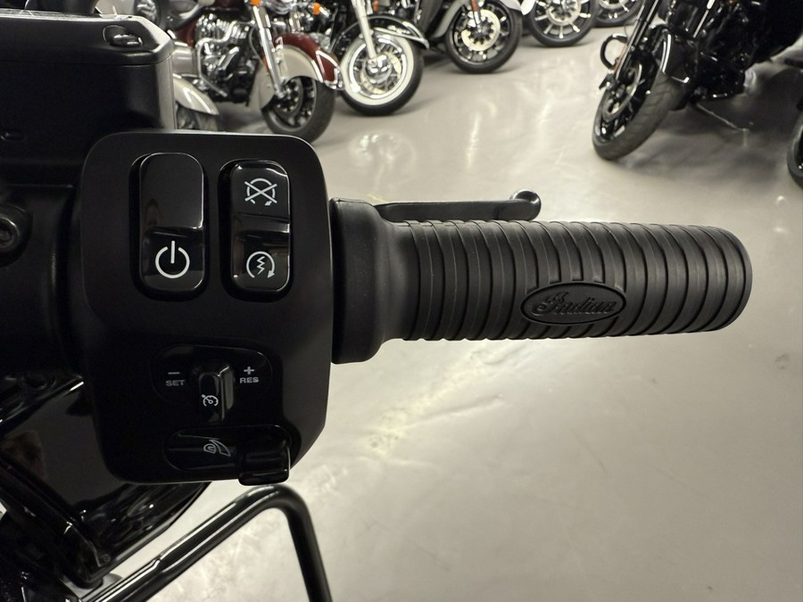 2026 Indian CHALLENGER DARK HORSE 112 W/ Powerband