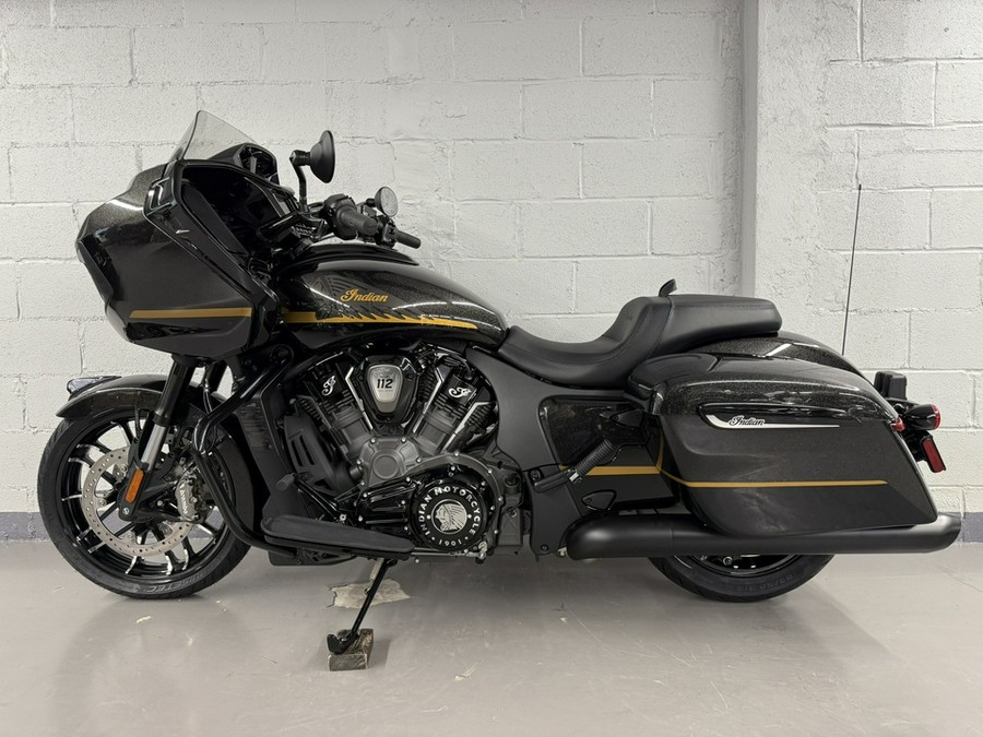2026 Indian CHALLENGER DARK HORSE 112 W/ Powerband
