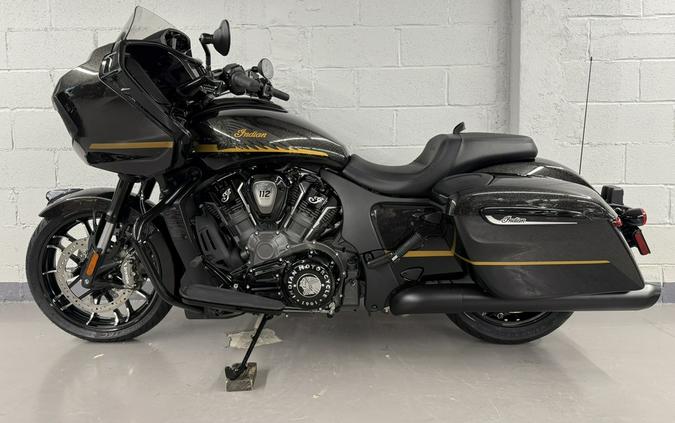 2026 Indian CHALLENGER DARK HORSE 112 W/ Powerband