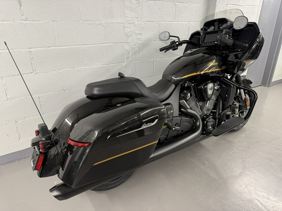 2026 Indian CHALLENGER DARK HORSE 112 W/ Powerband