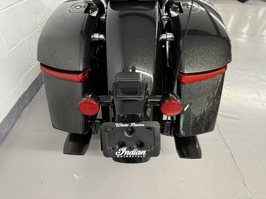 2026 Indian CHALLENGER DARK HORSE 112 W/ Powerband