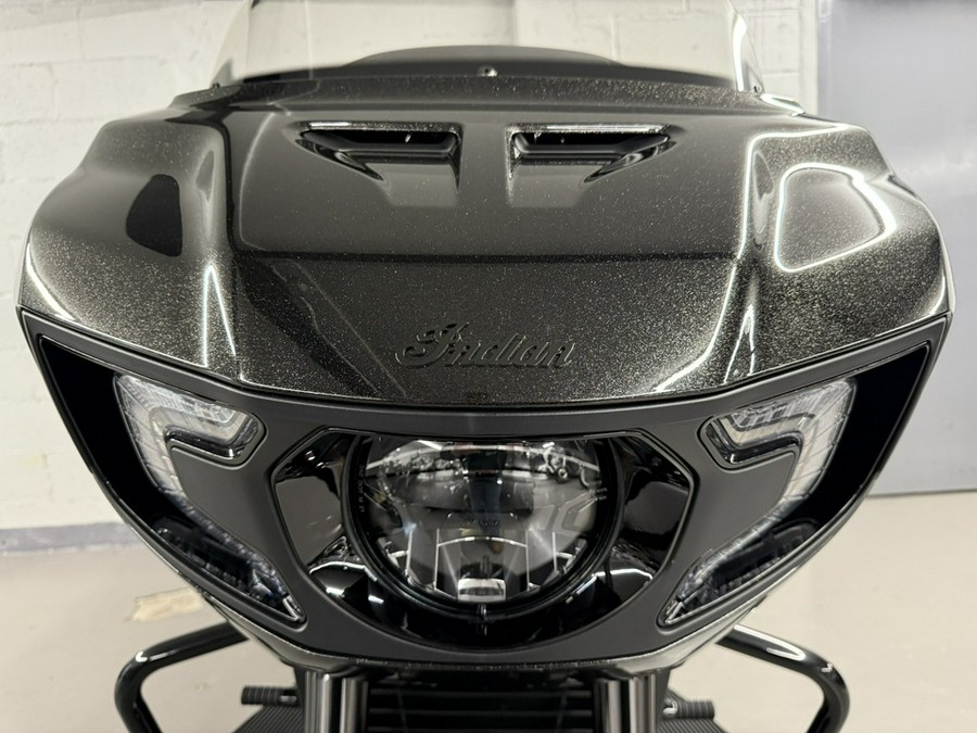 2026 Indian CHALLENGER DARK HORSE 112 W/ Powerband
