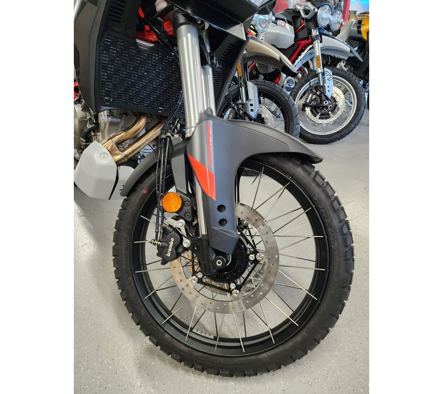 2024 Aprilia Tuareg 660