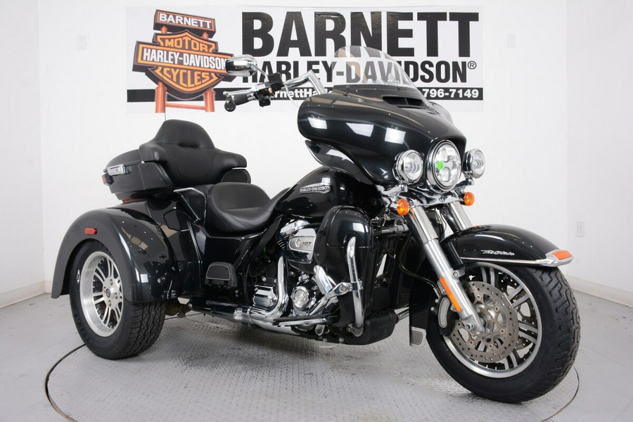 2018 Harley-Davidson FLHTCUTG Tri Glide Ultra