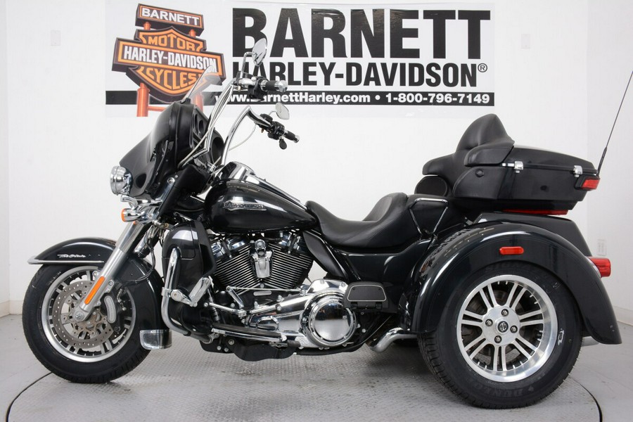 2018 Harley-Davidson FLHTCUTG Tri Glide Ultra