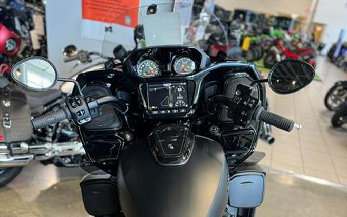 2024 Indian Motorcycle Pursuit® Dark Horse® with PowerBand Audio Package