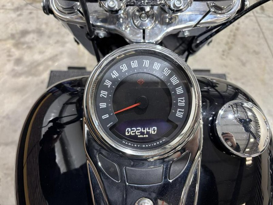 2022 Harley-Davidson® FLHCS - Heritage Classic 114