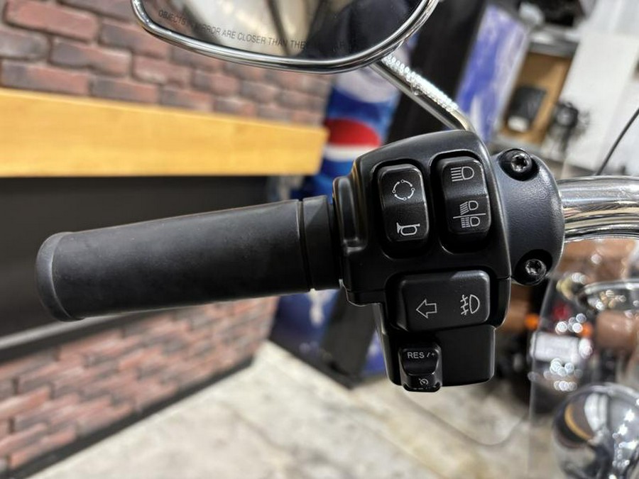 2022 Harley-Davidson® FLHCS - Heritage Classic 114