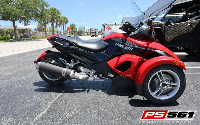 2009 Can-Am Spyder™ GS Roadster with SE5 Transmission (semi auto)