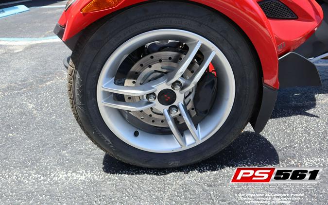 2009 Can-Am Spyder™ GS Roadster with SE5 Transmission (semi auto)