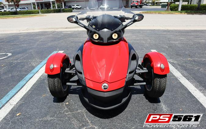 2009 Can-Am Spyder™ GS Roadster with SE5 Transmission (semi auto)