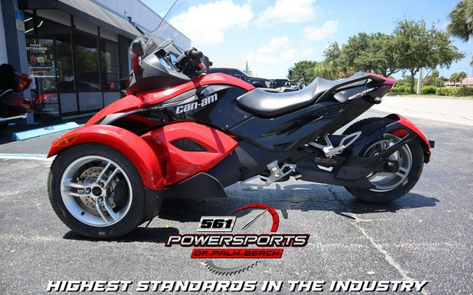 2009 Can-Am Spyder™ GS Roadster with SE5 Transmission (semi auto)