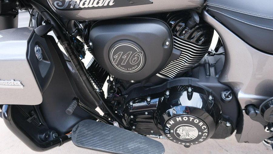 2025 INDIAN MOTORCYCLE ROADMASTER DARK HORSE
