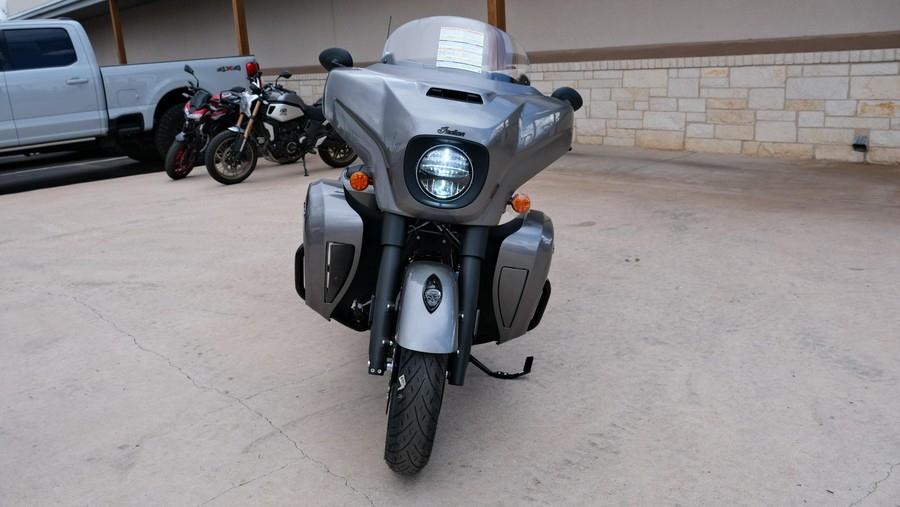 2025 INDIAN MOTORCYCLE ROADMASTER DARK HORSE