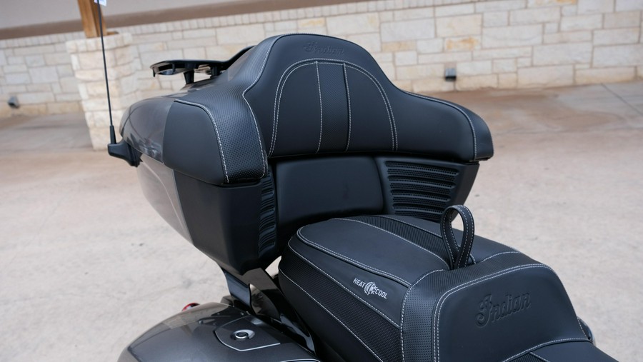 2025 INDIAN MOTORCYCLE ROADMASTER DARK HORSE