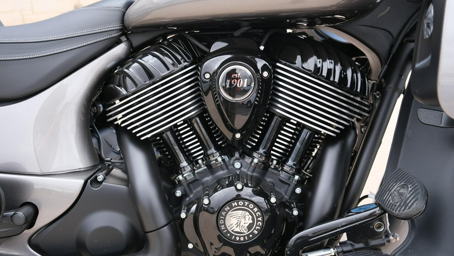 2025 INDIAN MOTORCYCLE ROADMASTER DARK HORSE