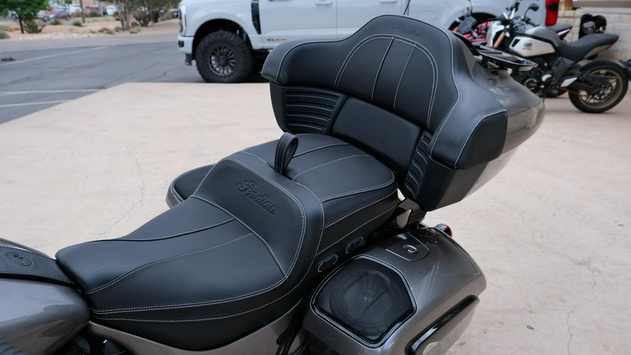 2025 INDIAN MOTORCYCLE ROADMASTER DARK HORSE