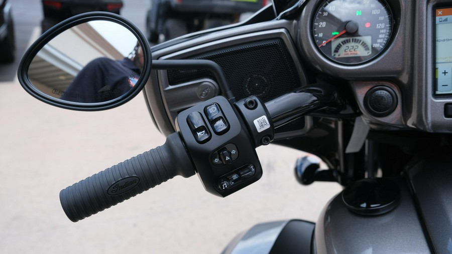 2025 INDIAN MOTORCYCLE ROADMASTER DARK HORSE
