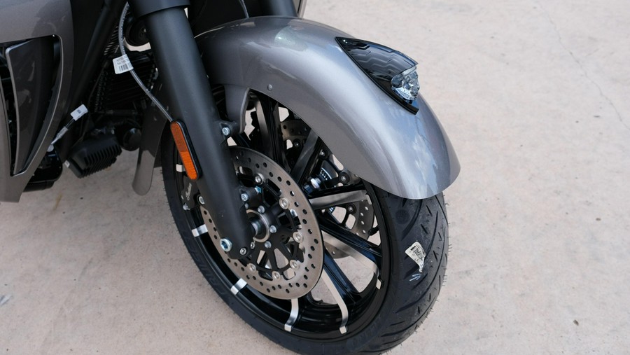 2025 INDIAN MOTORCYCLE ROADMASTER DARK HORSE