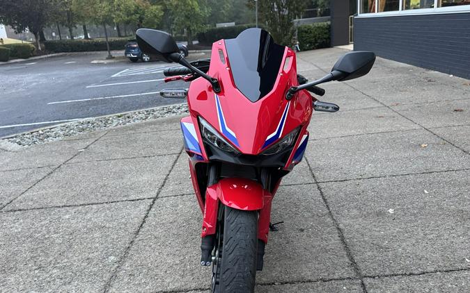 2025 Honda CBR500R ABS