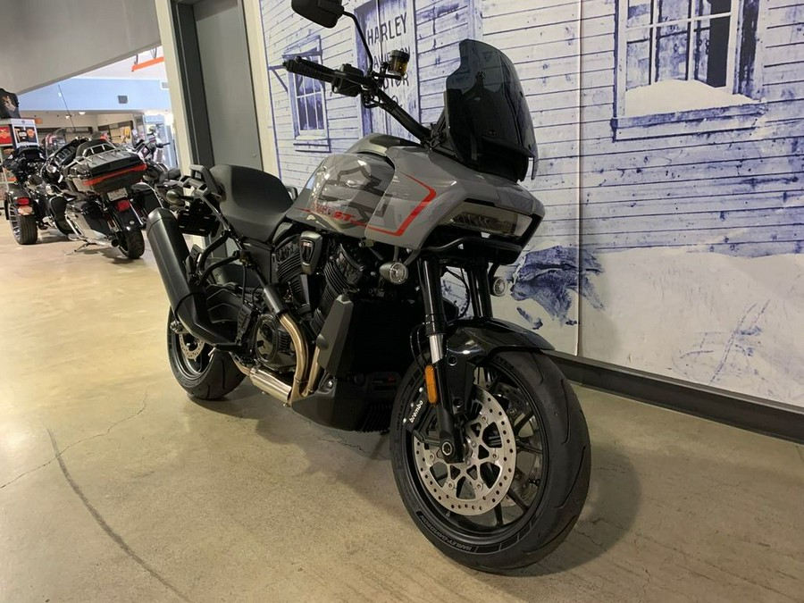 2026 Harley-Davidson® Pan America® 1250 ST