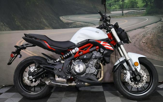 2023 Benelli 302S