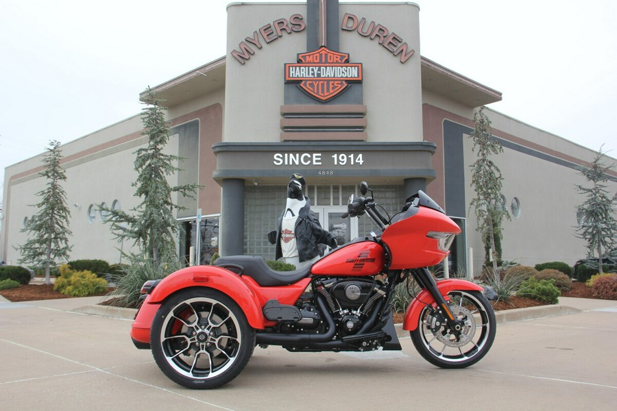 2026 Harley-Davidson Road Glide 3 Blood Orange