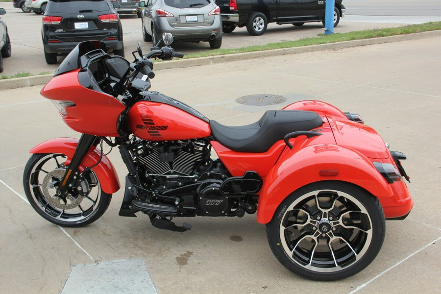 2026 Harley-Davidson Road Glide 3 Blood Orange