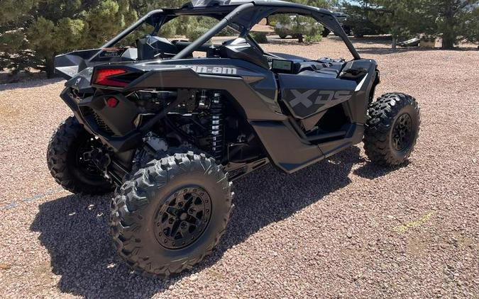 2026 Can-Am® Maverick X3 X ds Turbo RR Triple Black_7.6 in.
